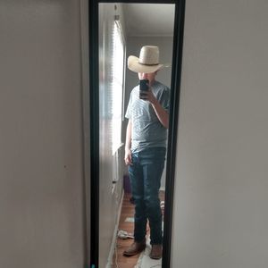 Meet your Posher, Gilberto